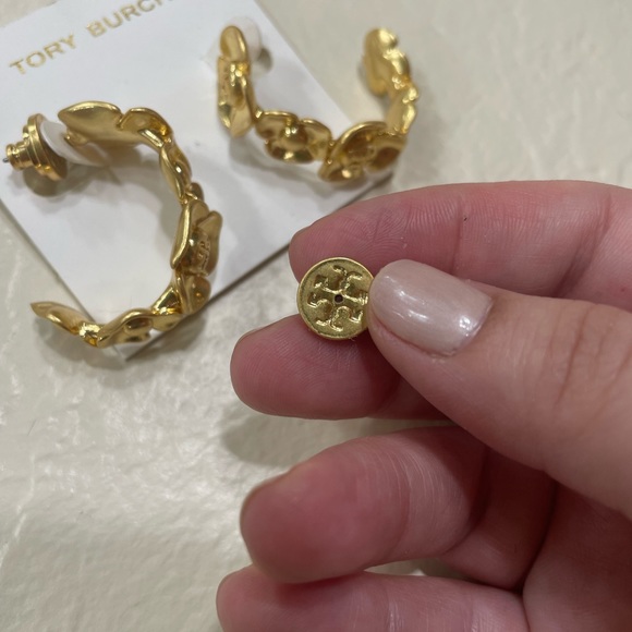 Tory burch earrings - Picture 3 of 5